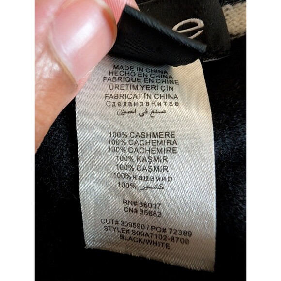 Bebe 100% Cashmere Poncho Sweater P/S Petite Small Black White Chevron Holes - Picture 5 of 11